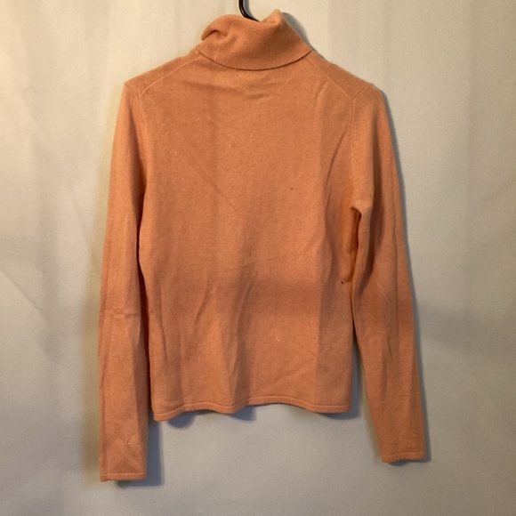 Henri Bendel Classics turtleneck long sleeve - Picture 5 of 9